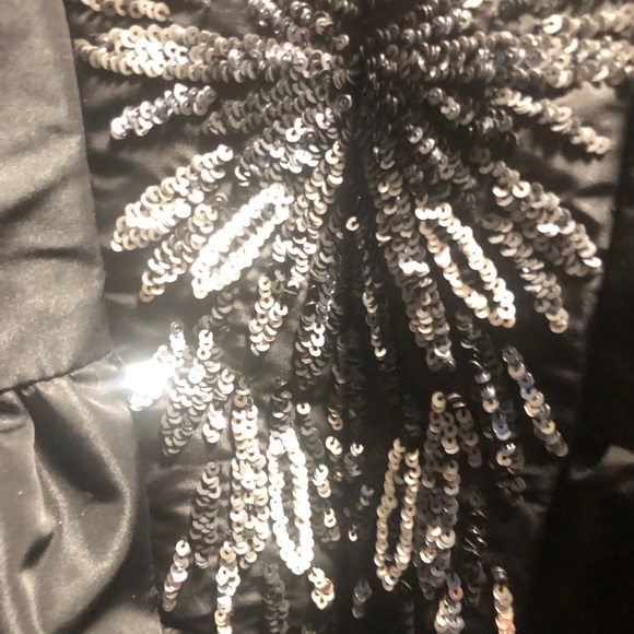 Nicole Miller Black Strapless Prom, Party, Cocktail Dress Read Description - Picture 6 of 13